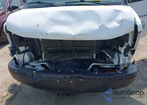 2016 Chevrolet Express 2500 Work Van z USA, uszkodzony, nr VIN 1GCWGAFF2G1142040